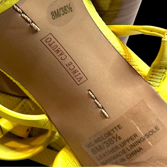 🎉HP ⭐️ EUC Vince Camuto Neolette Dress Sandal in
Primrose Yellow. Size 8/38.5 - Picture 10 of 11